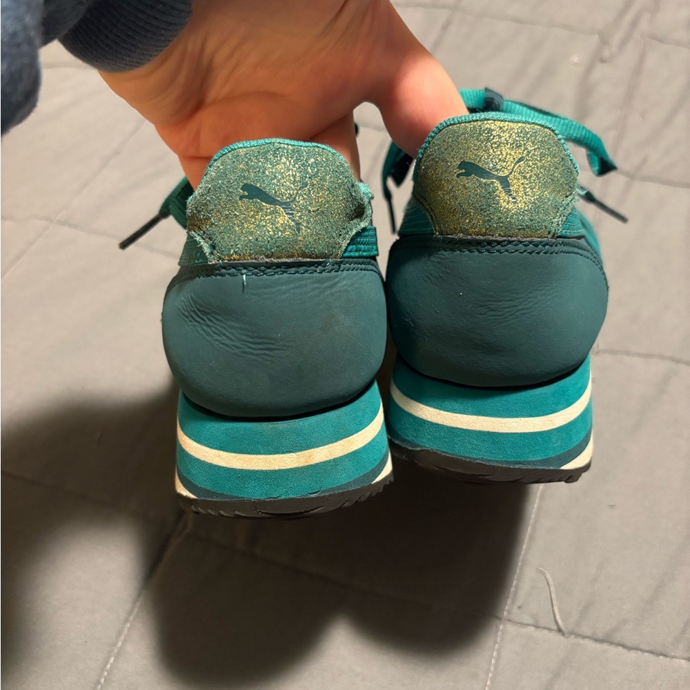 PUMA Roma Slim Stacked Green Platform Sneakers Womens Size 6 - Picture 2 of 9